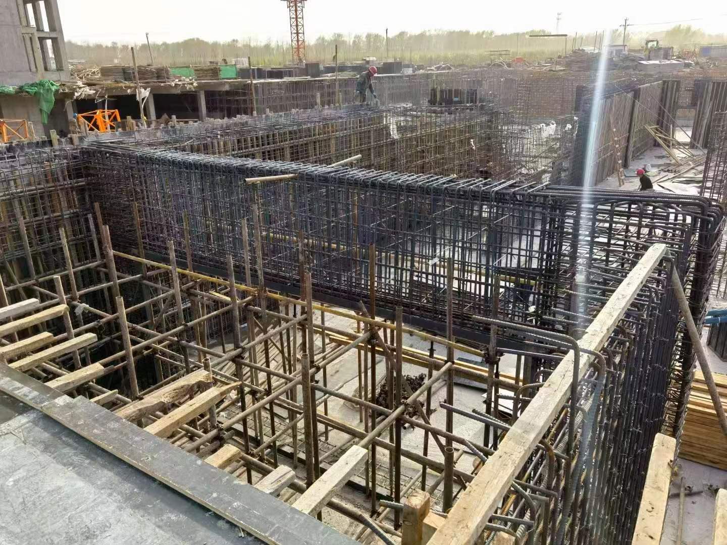 鹤壁建筑基础筏板施工时混凝土有哪些常见问题?